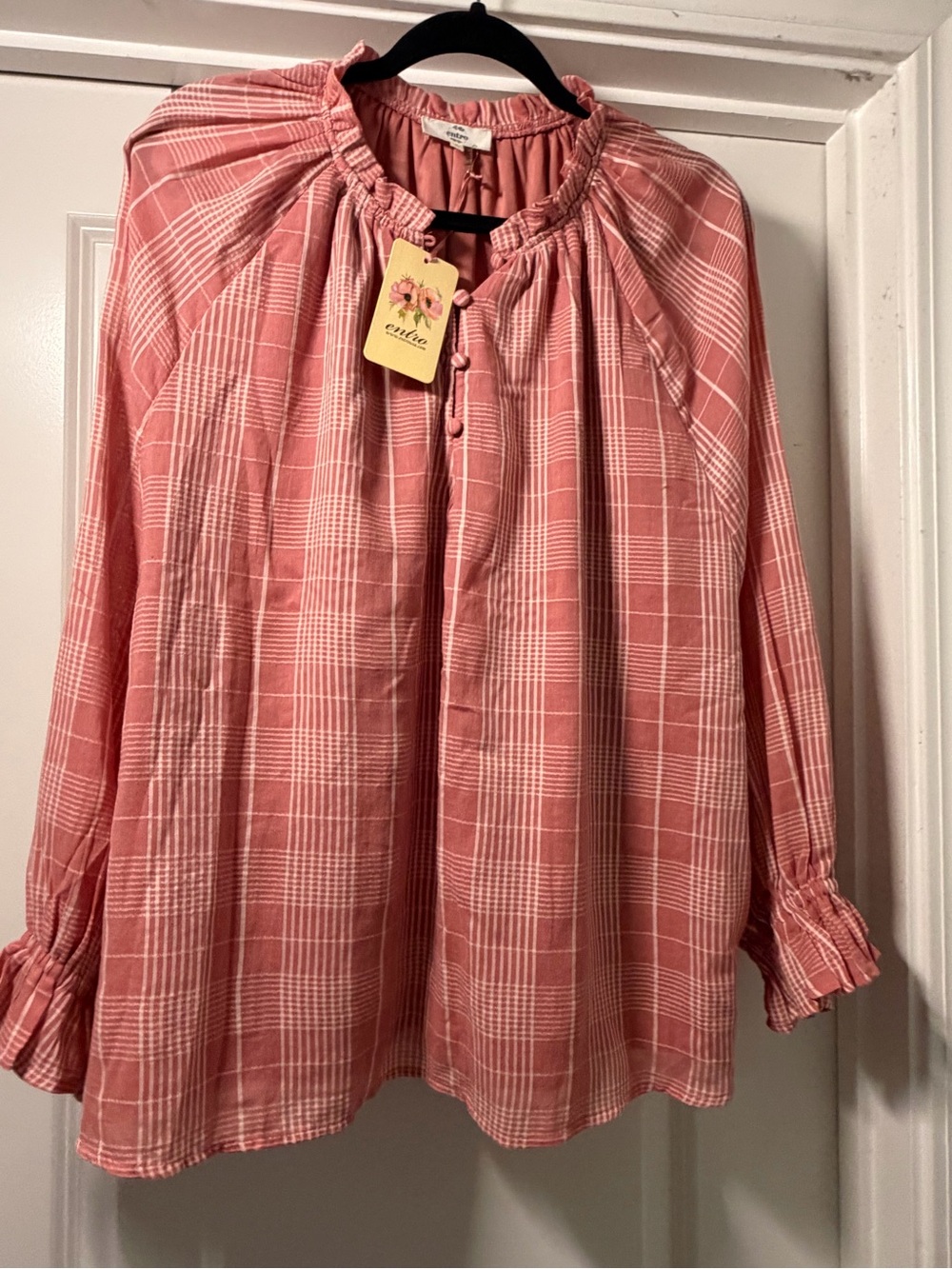 entro Pink Plaid Peasant Tunic women’s size lg NWT great for fall